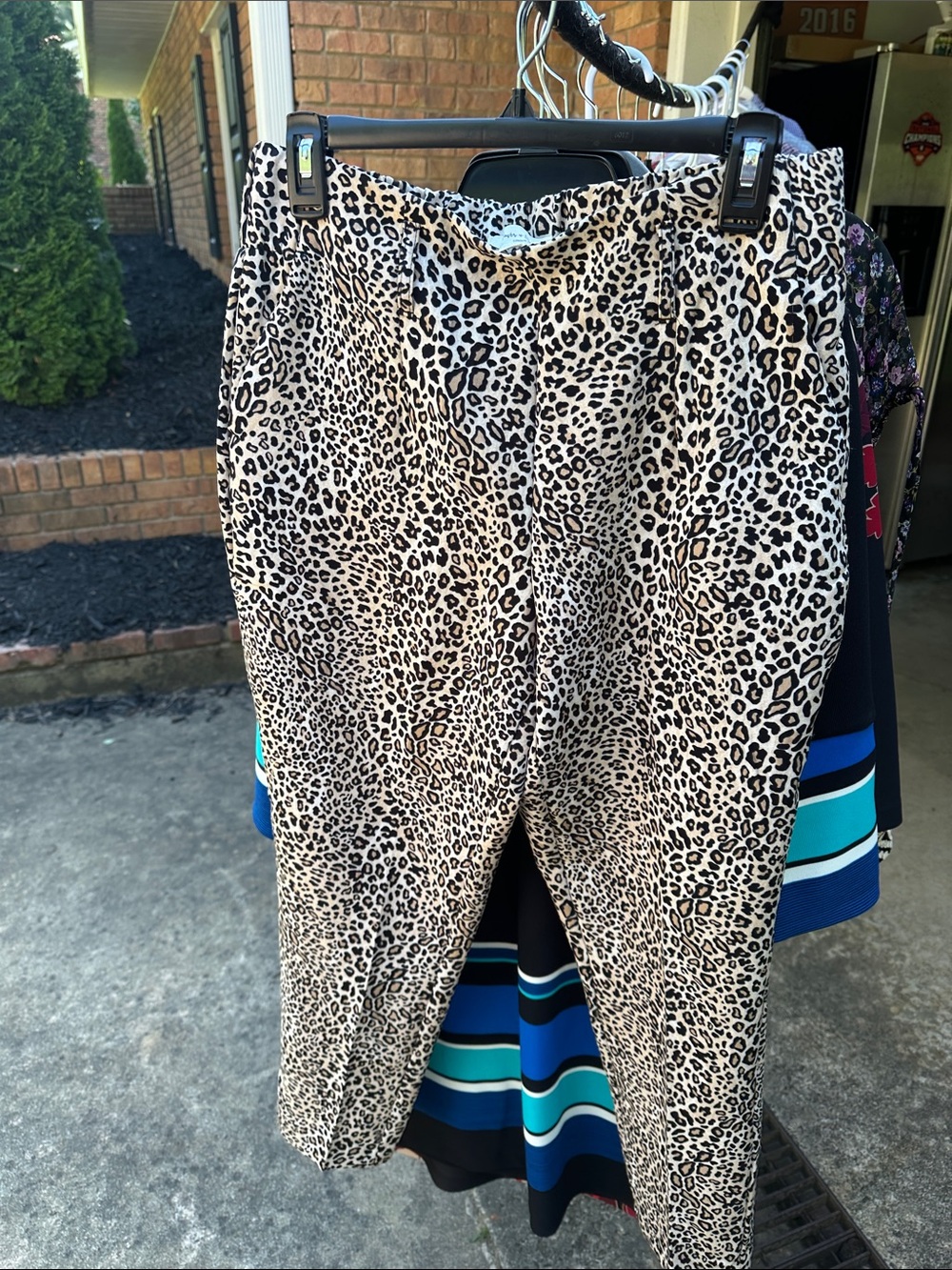 Women's Leopard Print Leggings - Beige Black Animal Pattern